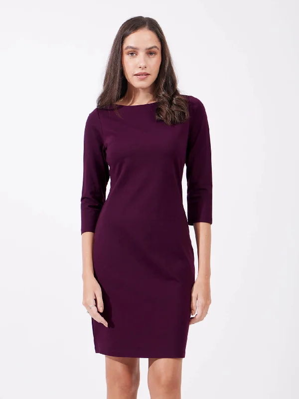 Women's Holiday Attire Seasonal Trend Boat Neck Bodycon Dress - Maroon