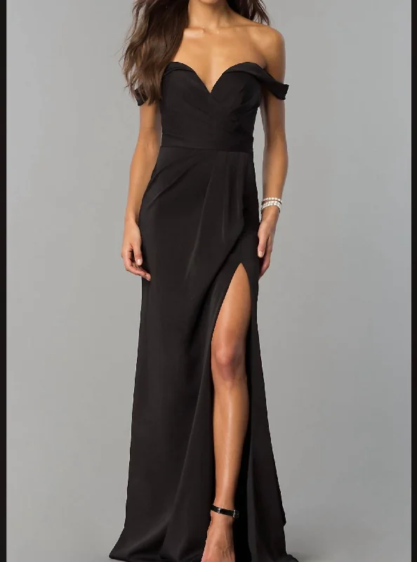 Women's Athleisure Apparel Sleek Design Off The Shoulder Evening Gown in Black