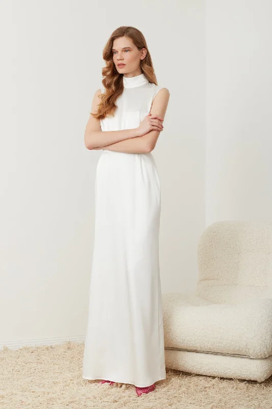 Casual Outfit For Women Now on Sale for Chic Urban Styles BLANCA off white maxi wedding dress