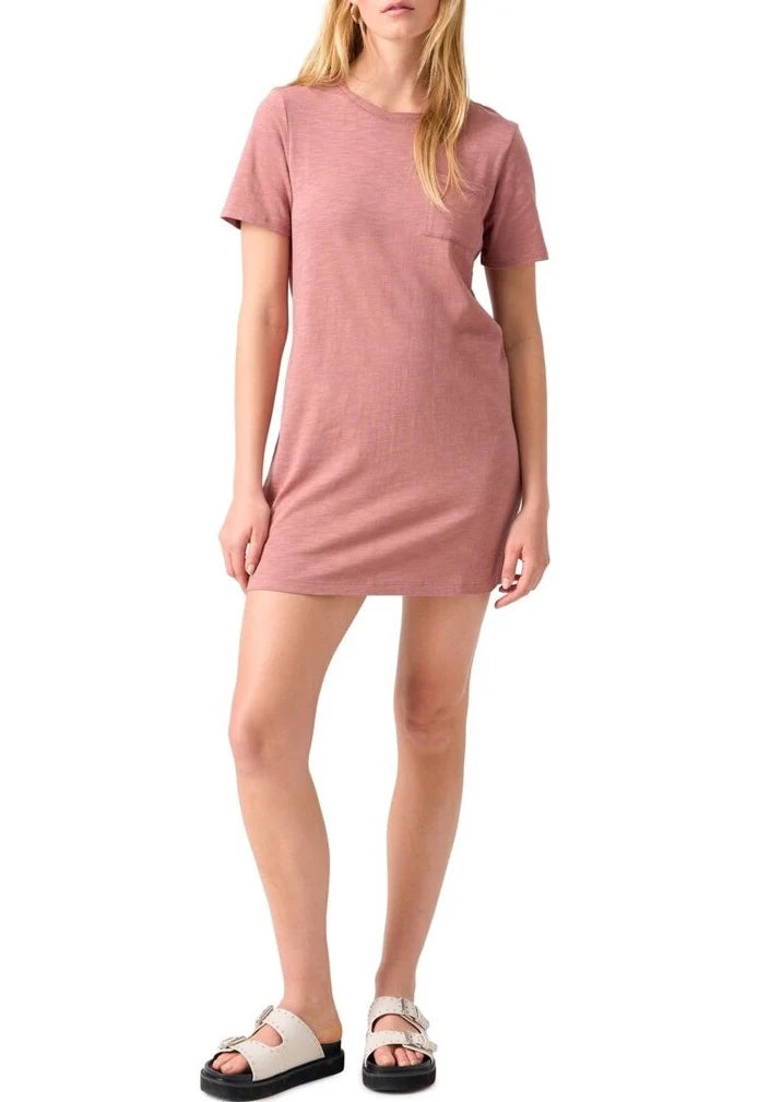 Casual Apparel For Women Elegant Contour Travelers T-shirt Dress