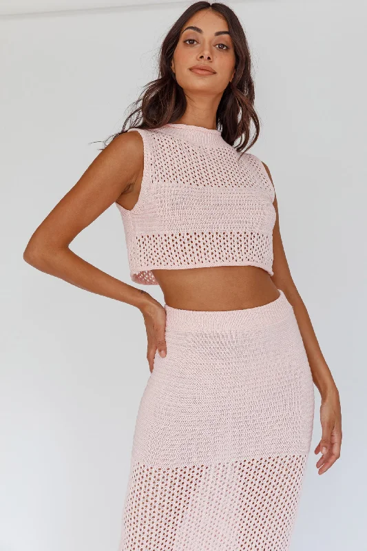 Women's Night-Out Outfit Minimalist Chic Bayside Sleeveless Crochet Top Pink